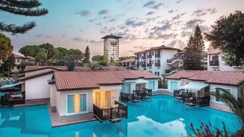 Paloma Grida Aile Oteli Seri 8