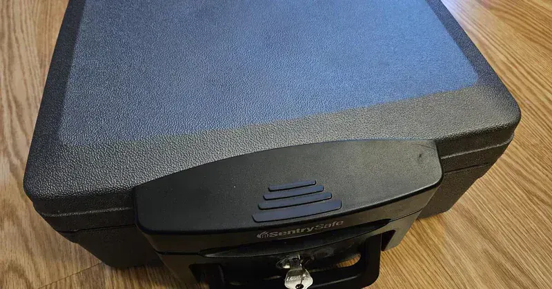 SentrySafe H0100 Yangın Çantası