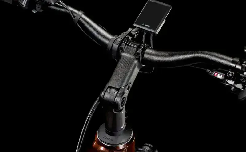 Cube Touring Hybrid Pro 625