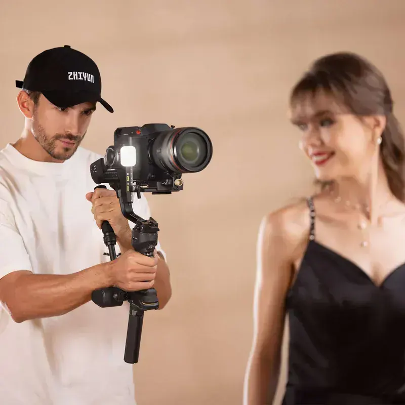 Zhiyun Crane 4