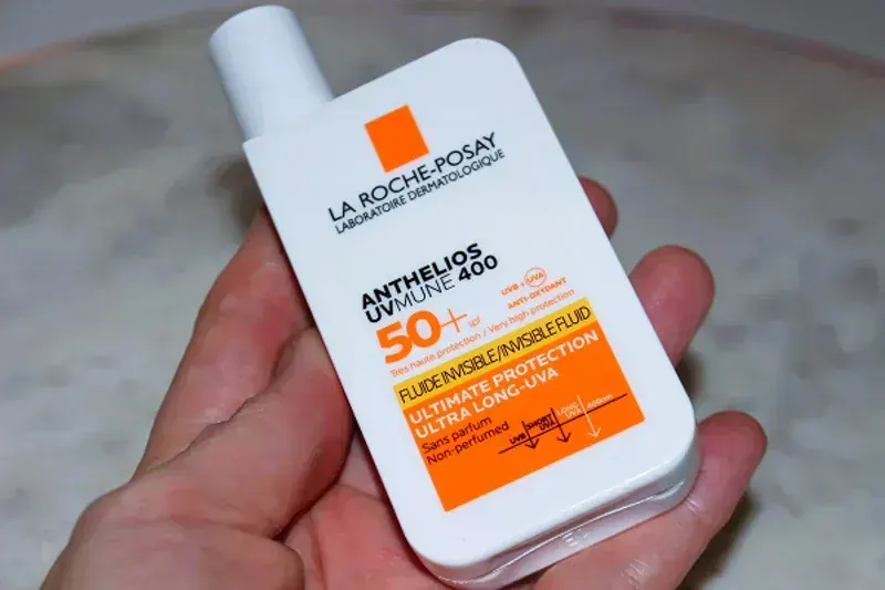 La Roche-Posay Anthelios UVMune 400 Invisible Fluid SPF50+