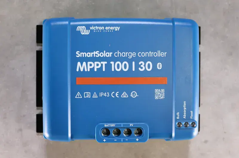 Victron 175W + SmartSolar 100/30 MPPT Kit