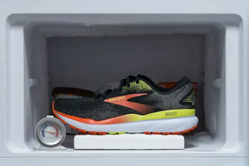Brooks Ghost 16