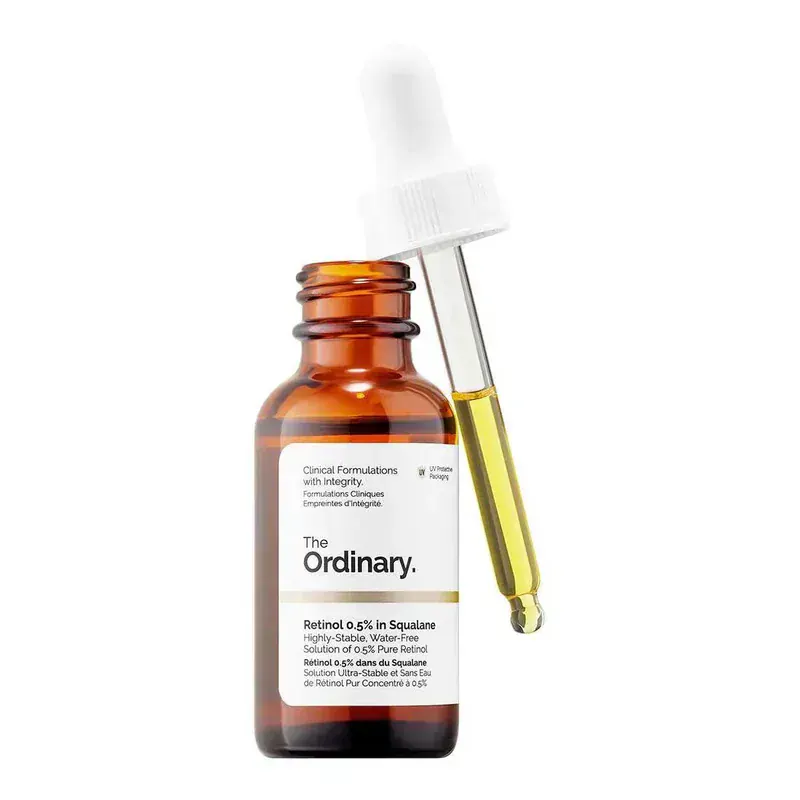 The Ordinary Retinol Serum Model 8