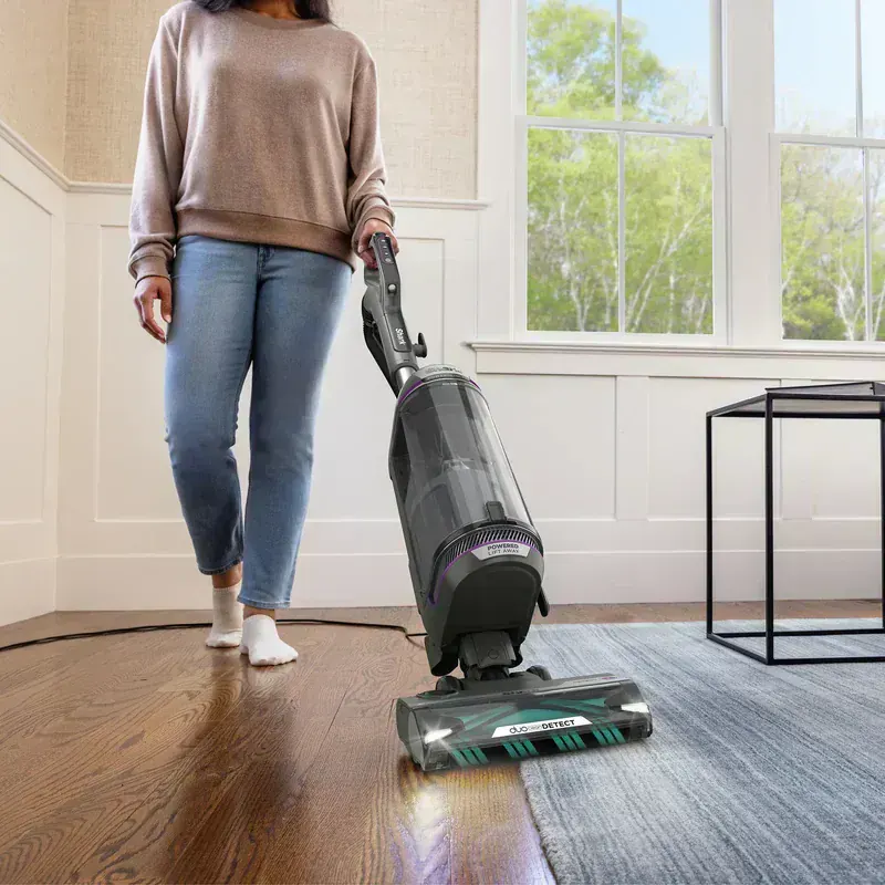 Shark PowerDetect UV Reveal